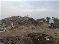 القمامة تحاصر المدخل الرئيسي لقرية بنجا بسوهاج   (10)                                                                                                                                                   