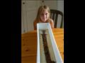 طفلة في الثامنة من عمرها تعثر على كنز أثري عمره 1000 عام (3)