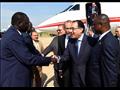 نائب رئيس جمهورية جنوب السودان يستقبل رئيس الوزراء في مطار جوبا.jpg 2                                                                                                                                   