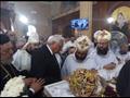 الألاف من المسلمين والأقباط يشاركون فى تشييع جثمانالأنبا بيشوي (1)                                                                                                                                      