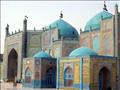 المسجد الأزرق .. بني قبل 5 قرون ويضم آثاراً للنبي وقبراً منسوب للإمام علي (14)                                                                                                                          