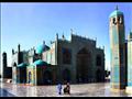 المسجد الأزرق .. بني قبل 5 قرون ويضم آثاراً للنبي 