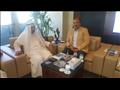 أمين عام اتحاد الغرف العربية خلال اجتماعه مع رئيس 