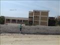 مدرسة السلاموني الابتدائية الجديدة التي تقع بالقرب من مخر السيل                                                                                                                                         