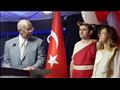 فستان السفيرة التركية الذي أثار الجدل