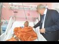 محافظ المنيا يزور المصابين في حادث دير الأنبا صموئيل بمستشفى الشيخ زايدjpg (3)                                                                                                                          