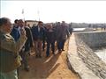وزير التنمية المحلية ومحافظ الفيوم يتفقدان أعمال تطهير بحيرة قارون (5)