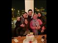 مصطفى خاطر يحتفل بعيد ميلاد شقيقة زوجته (3)