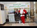 بابا نويل يوزع هدايا الكريسماس على مرضى الأورام بالأقصر (17)                                                                                                                                            