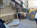 إزالة الأقفاص الحديدية بمحيط شرفات المنازل في بورسعيد٥                                                                                                                                                  