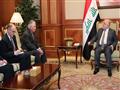 رئيس الوزراء العراقي أثناء لقائه مع وزير الخارجية 