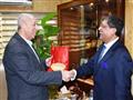 محافظ أسوان يبحث التعاون الثنائي مع السفير الهندي (5)                                                                                                                                                   