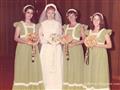  كيف كان شكل وصيفة العروس في فترة السبعينات؟ (5)