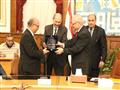 محافظ القاهرة يُكرم طاهر الحديدي لدوره في تحديث نفق الأزهر (2)                                                                                                                                          