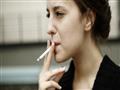 التدخين مع تعاطي حبوب منع الحمل يهددك بالجلطة
