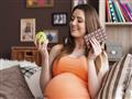 كيف تتجنبين اكتساب وزن زائد عن اللازم أثناء الحمل؟