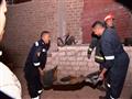 محافظ أسيوط يتابع السيطرة على حريق البوتاجاز بانوب (7)                                                                                                                                                  