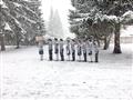 إجبار أطفال روس على السير وسط الثلوج (2)                                                                                                                                                                