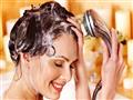   5 مشاكل تنبهك بأنك تغسلين شعرك بشكل مفرط