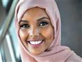  ألوان الحجاب هذه تجذب الانتباه لكِ                                                                                                                                                                     