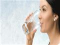 تعرف على علاقة شرب الماء بآلام الصدر وضيق التنفس