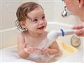 الإفراط في تنظيف طفلك قد يصيبه بهذا المرض الخطير
