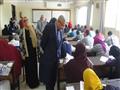 رئيس جامعة المنيا يتفقد امتحانات كلية التموريض