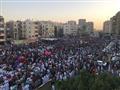 الآلاف يؤدون صلاة الجمعة بحدائق القبة (1)