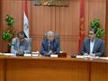 محافظ بورسعيد اثناء اجتماع المجلس التنفيذي