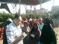 مراسل مصراوي خلال معايشة مع عمال البصل                                                                                                                                                                  