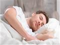 لماذا يحذر العلماء من النوم الطويل؟
