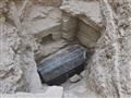 التابوت الأثري المكتشف يقود لمقبرة لم تتعرض للسطو (4)                                                                                                                                                   