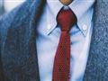  دراسة: ارتداء رابطة العنق بشكل يومي يسبب مشاكل صح