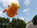 بالون ضخم في تظاهرات ضد دونالد ترامب