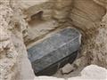 التابوت الأثري المكتشف يقود لمقبرة لم تتعرض للسطو (2) (1)                                                                                                                                               