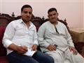 محرر مصراوي مع والد طفل واقعة فيديو تهريب الملابس ببورسعيد                                                                                                                                              