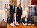 طارق الملا وزير البترول خلال توقيع اتفاق التعاون بين إنبي ووود البريطانية (3)                                                                                                                           