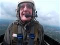 بالفيديو-طيار بريطاني عمره 99 سنة يحلق بطائرة حربية                                                                                                                                                     