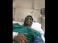 العميد حاتم الخشت خلال علاجه بالمستشفى