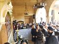 الرئيس الفرنسي يضع باقة زهور على مزار شهداء البطرس