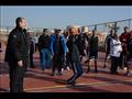 وزيرا الطيران والشباب يلعبان كرة قدم في اليوم الرياضي (16)