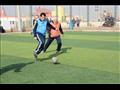 وزيرا الطيران والشباب يلعبان كرة قدم في اليوم الري