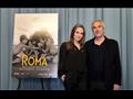 أنجلينا جولي مع فريق عمل فيلم روما (1)