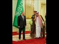 العاهل السعودي والرئيس الروسي في قصر اليمامة