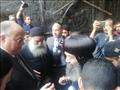 محافظ القاهرة وأسقف حلوان يتفقدان كنيسة مارجرجس للوقوف على آثار الحريق (4)