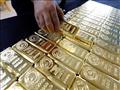 تراجعت أسعار الذهب العالمية من أعلى مستوى لها 