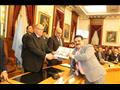 محافظ القاهرة يكرم الفائزين بجائزة التميز الحكومي
