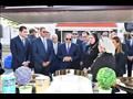 الرئيس السيسي يتفقد معارض صندوق تحيا مصر في العاصمة الإدارية