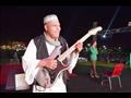 طارق الحاوي عازف جيتار وموزع موسيقى في السودان