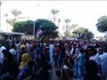 مسيرة بالشوم والأعلام احتفالًا بالمولد النبوي في الأقصر